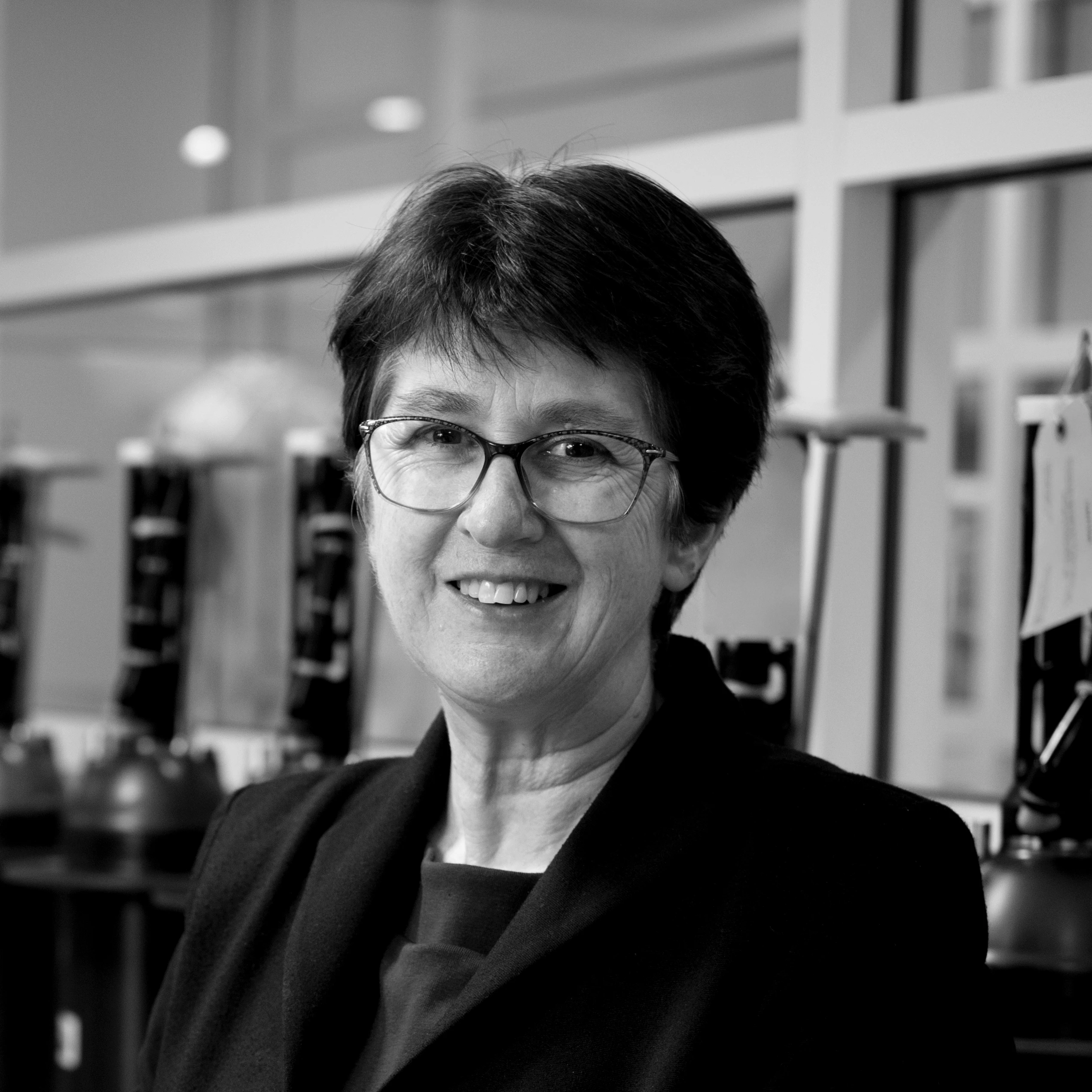 Dr Helen Cleugh